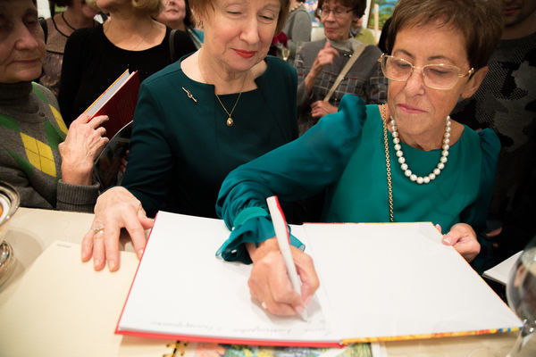 Мольберт арт-галерея